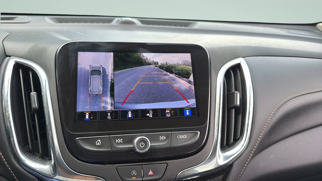 Used 2023 Chevrolet Equinox Premier FWD image 16