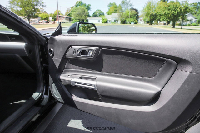 Used 2017 Ford Mustang GT image 38