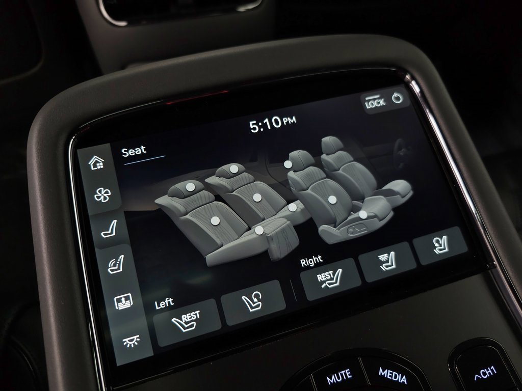 New 2026 Genesis G90 3.5T Prestige image 39