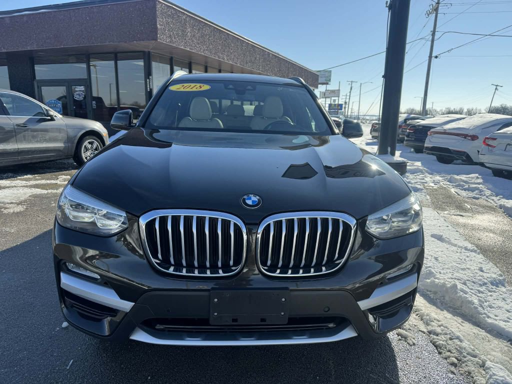 Used 2018 BMW X3 xDrive30i AWD/4WD image 2