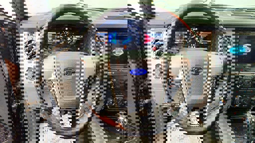 Used 2016 Ford Expedition Limited image 14