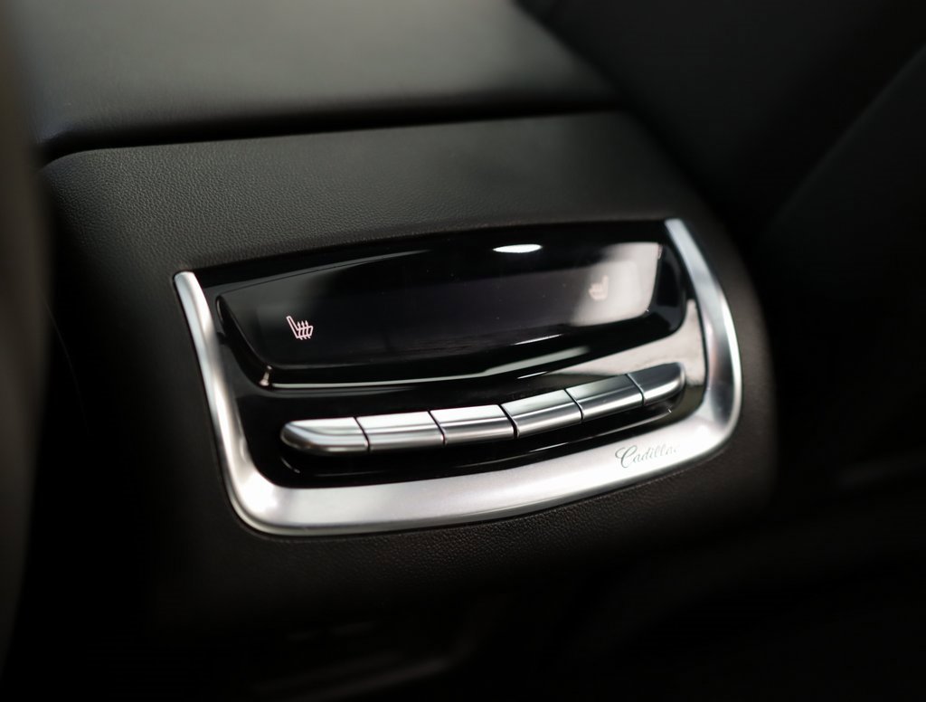 Used 2025 Cadillac XT6 Premium Luxury image 29