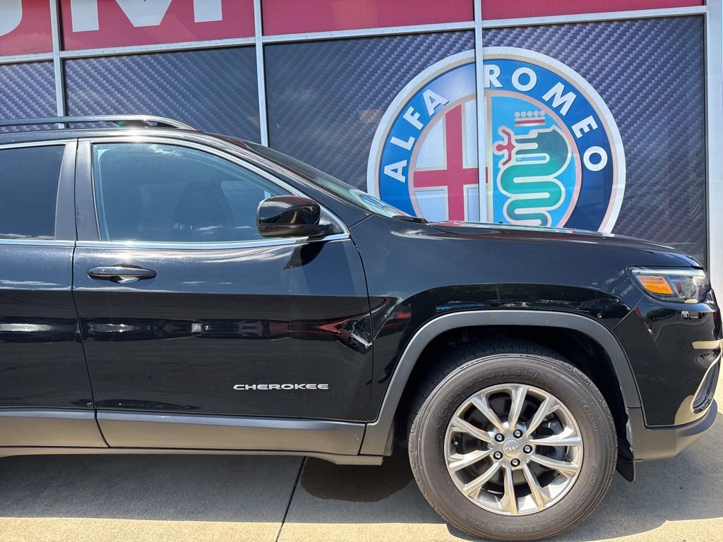 Used 2022 Jeep Cherokee Latitude Lux image 4