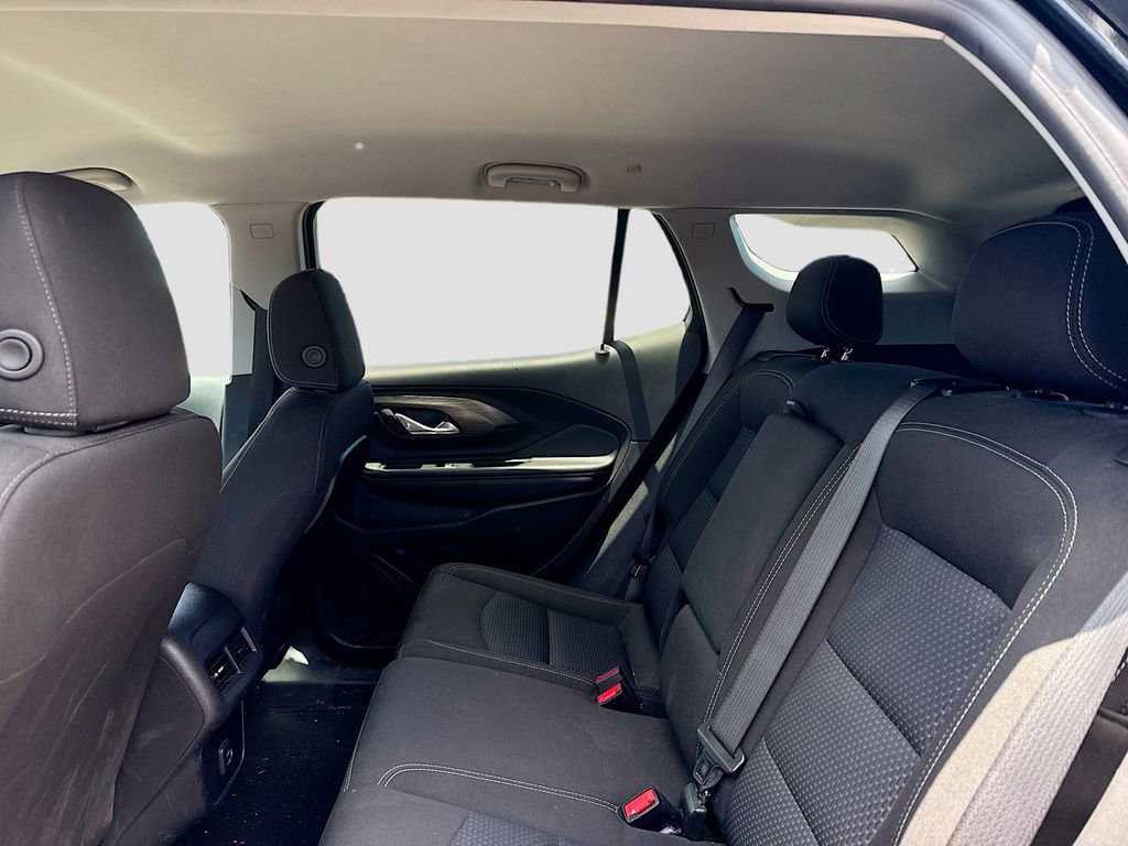 Used 2024 GMC Terrain SLE FWD image 19