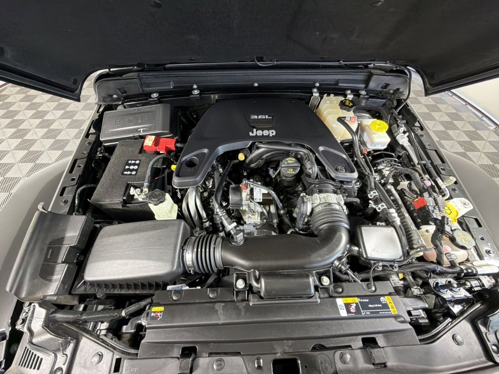 Used 2021 Jeep Wrangler Unlimited Sahara image 27