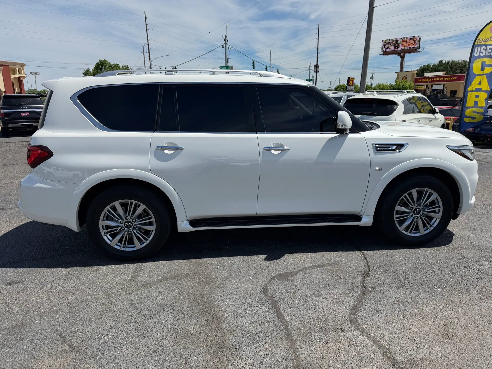 Used 2019 INFINITI QX80 Luxe w/ Proassist Package RWD image 17