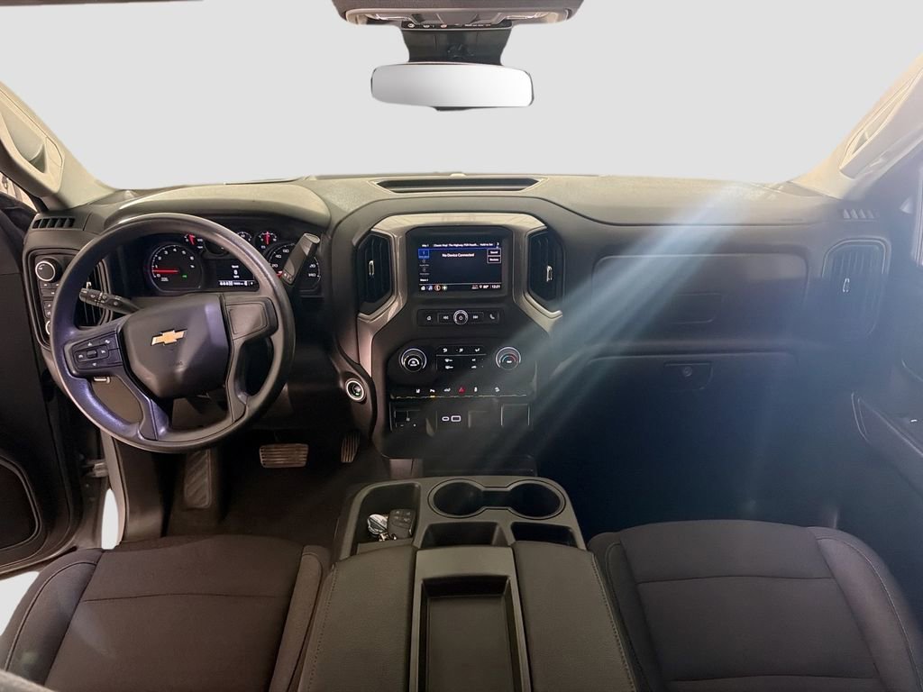 Used 2025 Chevrolet Silverado 2500 Custom w/ Custom Value Package image 19