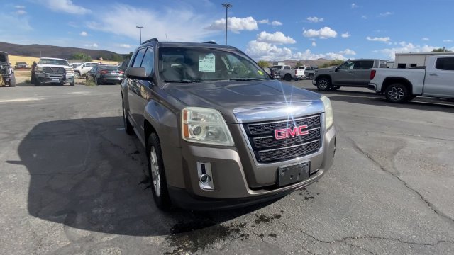 Used 2011 GMC Terrain SLE AWD/4WD image 2