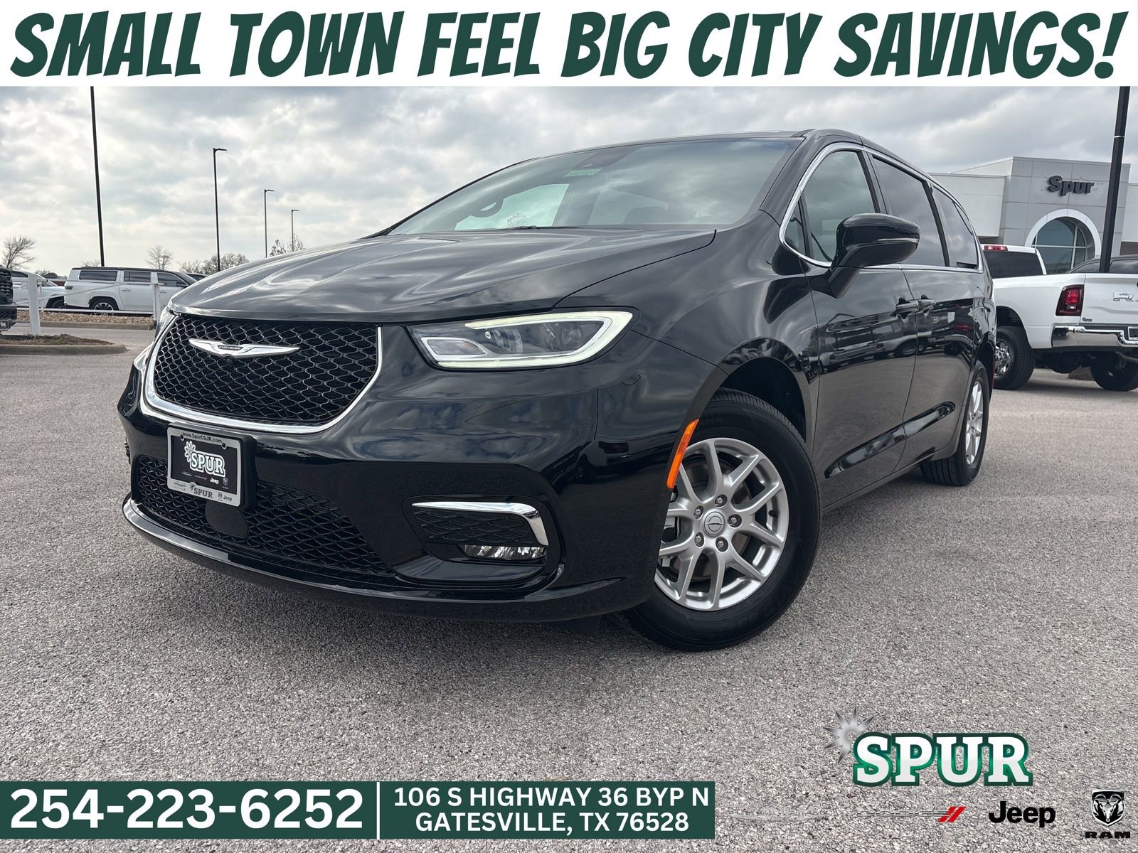 New 2026 Chrysler Pacifica Select