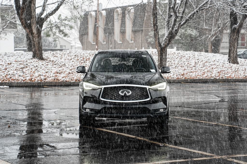 Used 2019 INFINITI QX50 Essential w/ Sensory Package image 2