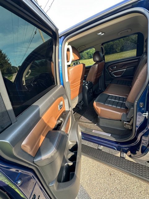 Used 2018 Nissan Titan Platinum Reserve w/ Platinum Utility Package AWD/4WD 360° Tour