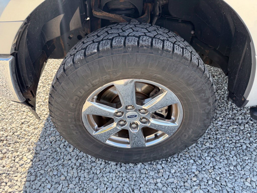 Used 2018 Ford F150 XLT w/ Equipment Group 302A Luxury AWD/4WD image 34