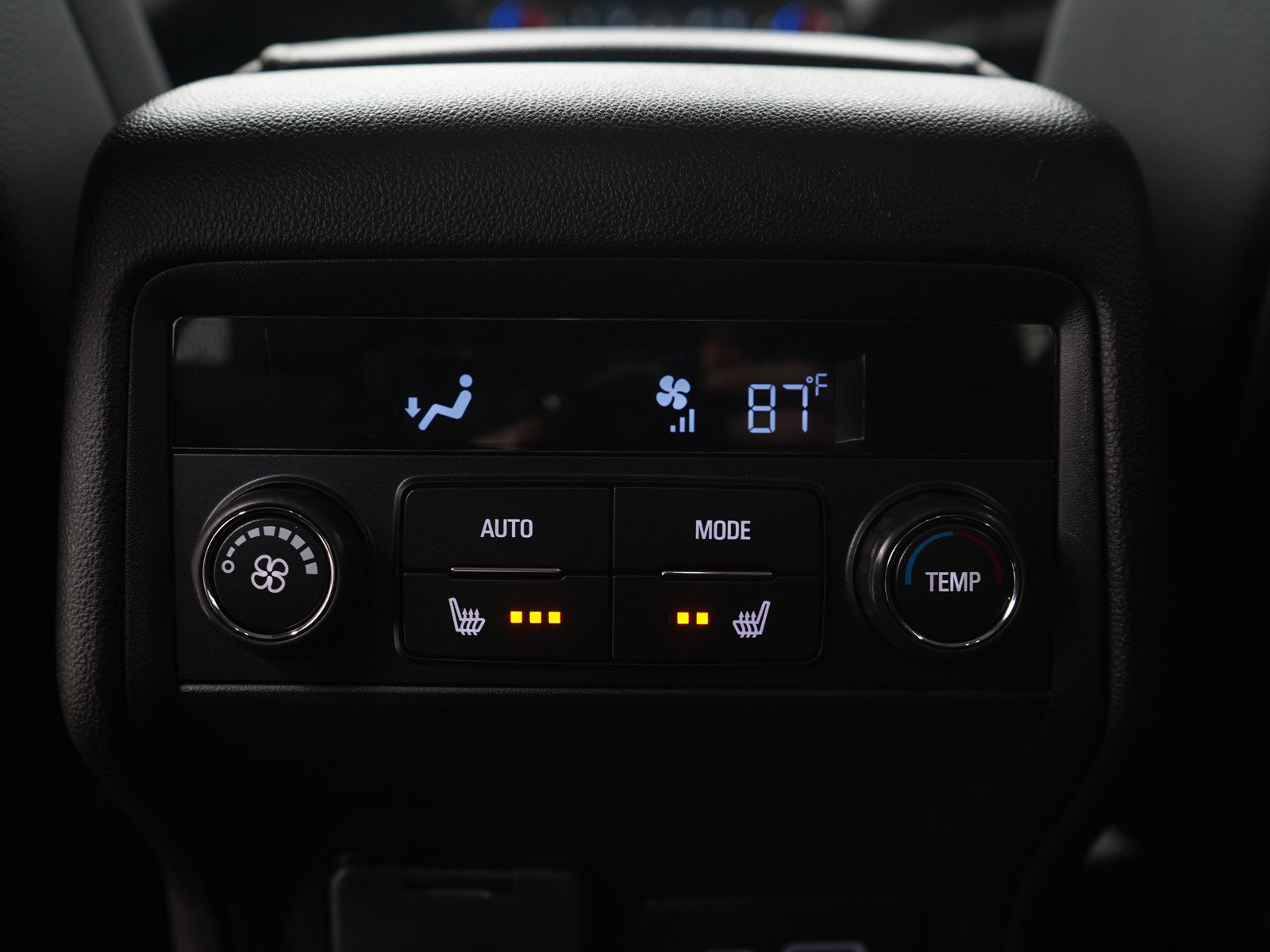 Used 2023 GMC Acadia SLT w/ Elevation Edition image 25