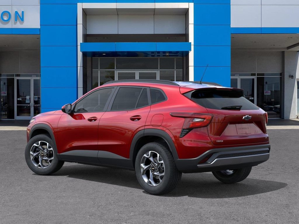 New 2026 Chevrolet Trax LT w/ Driver Confidence Package FWD image 3