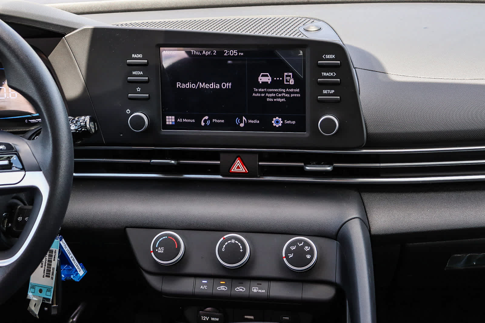 Used 2025 Hyundai Elantra SE w/ Cargo Package FWD image 17