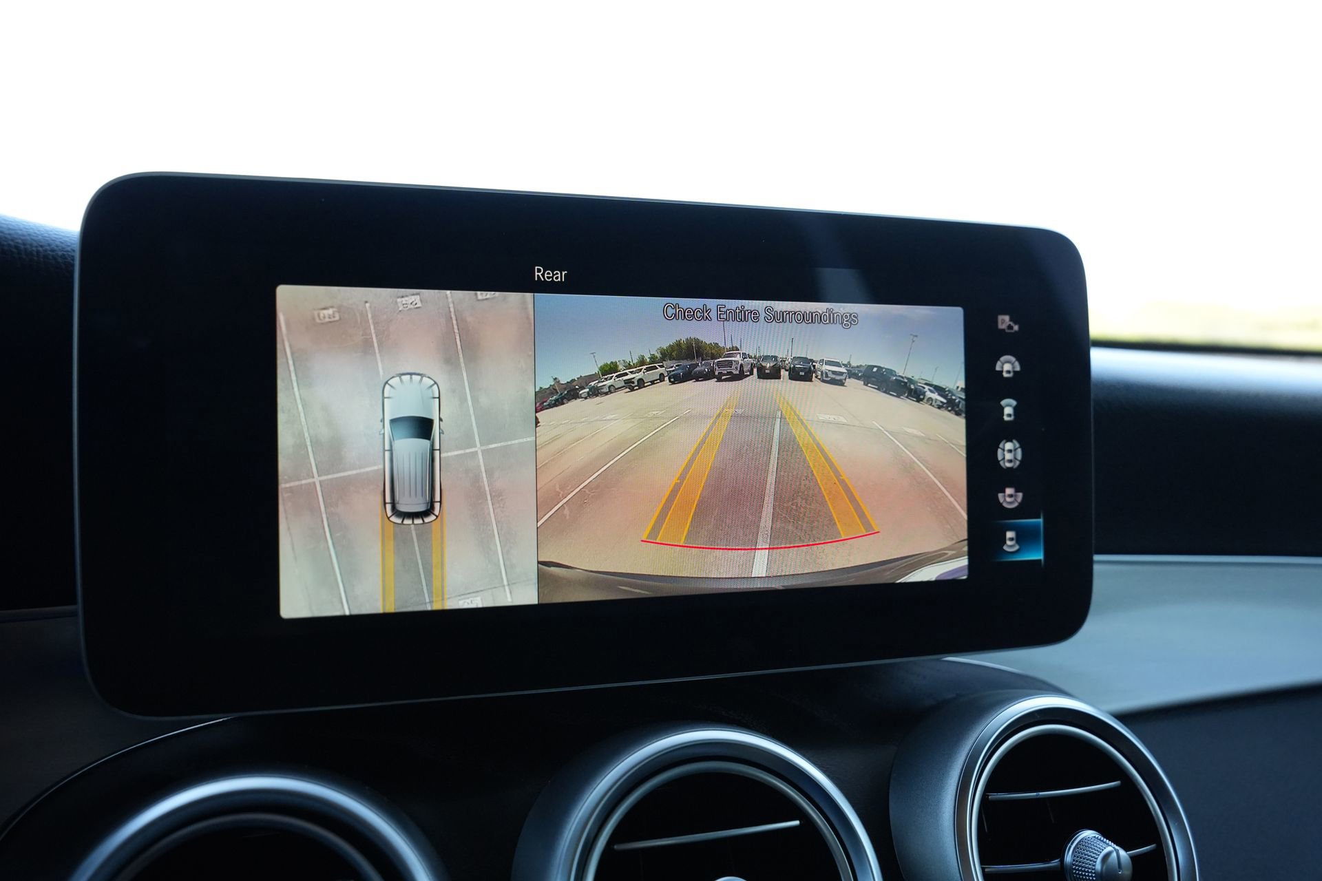 Used 2022 Mercedes-Benz GLC 300 image 13