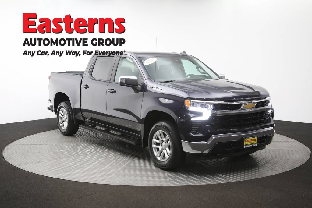 Used 2022 Chevrolet Silverado 1500 LT AWD/4WD image 49