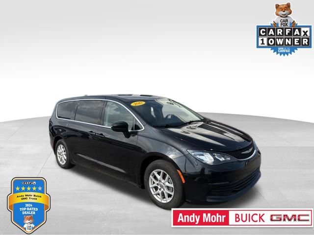Used 2017 Chrysler Pacifica Touring FWD 360° Tour