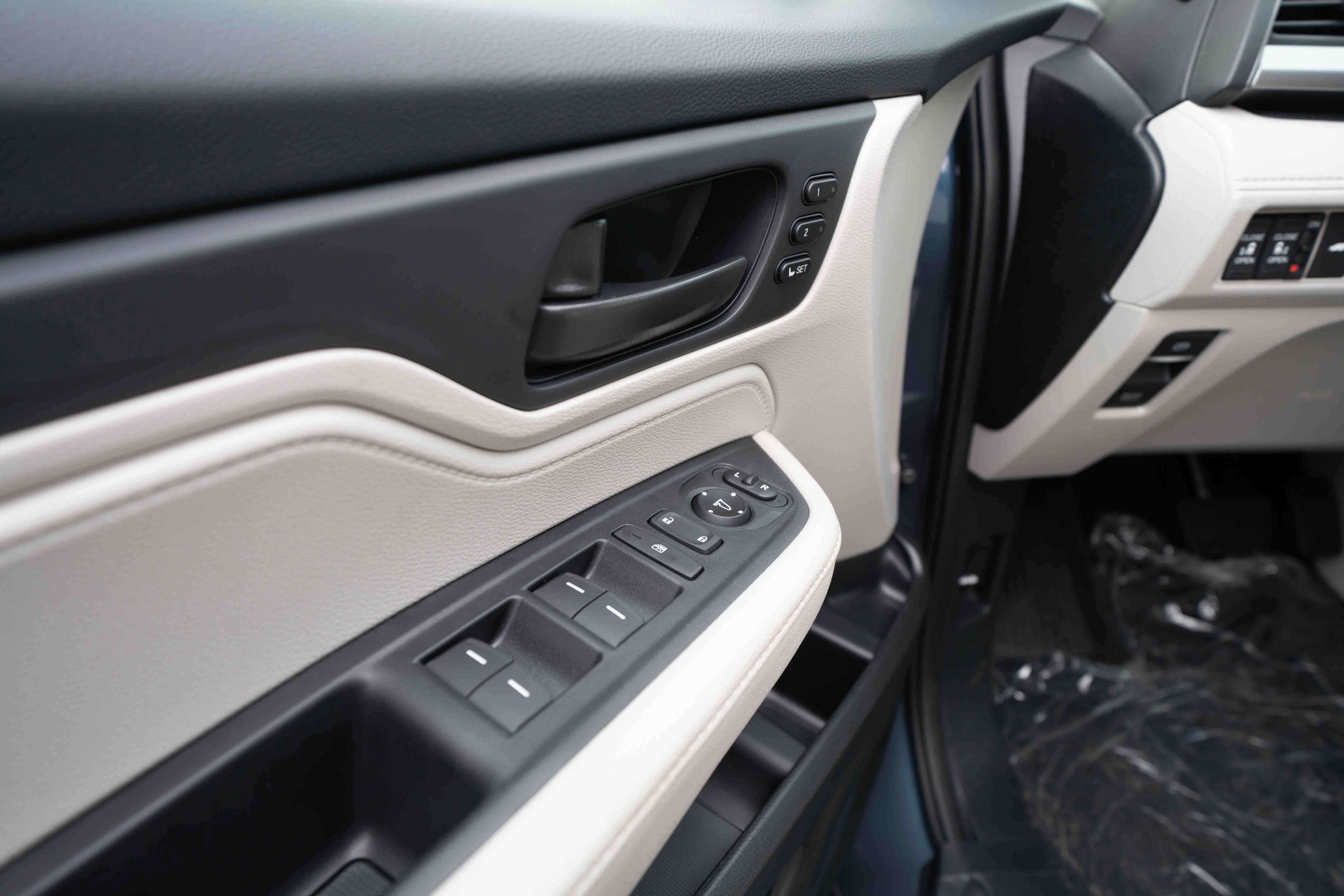 New 2026 Honda Odyssey EX-L image 7