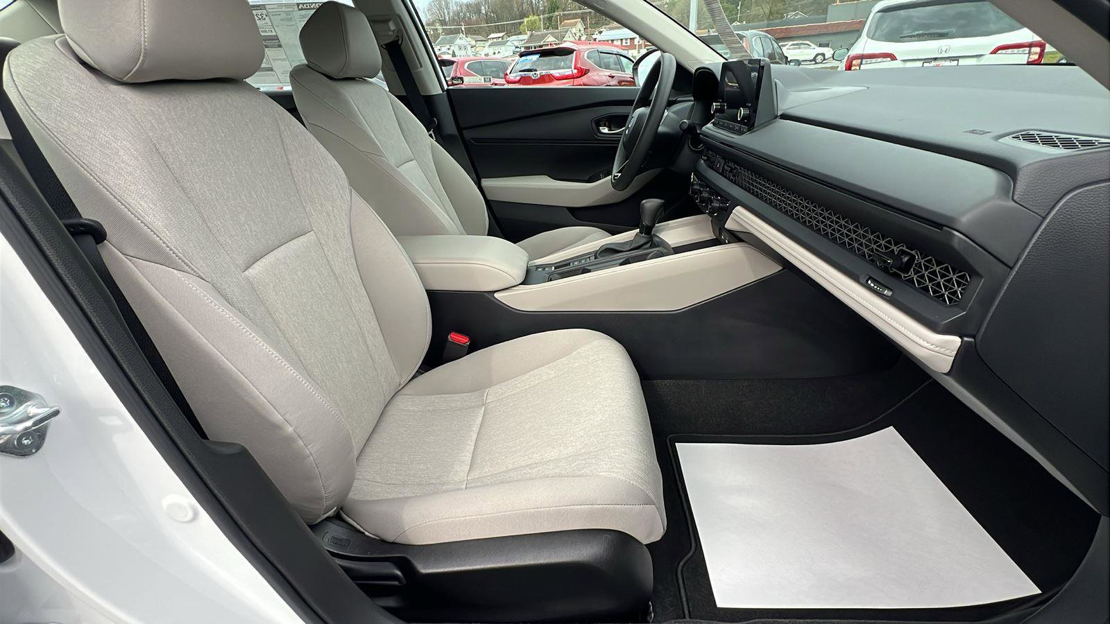 New 2025 Honda Accord LX image 13