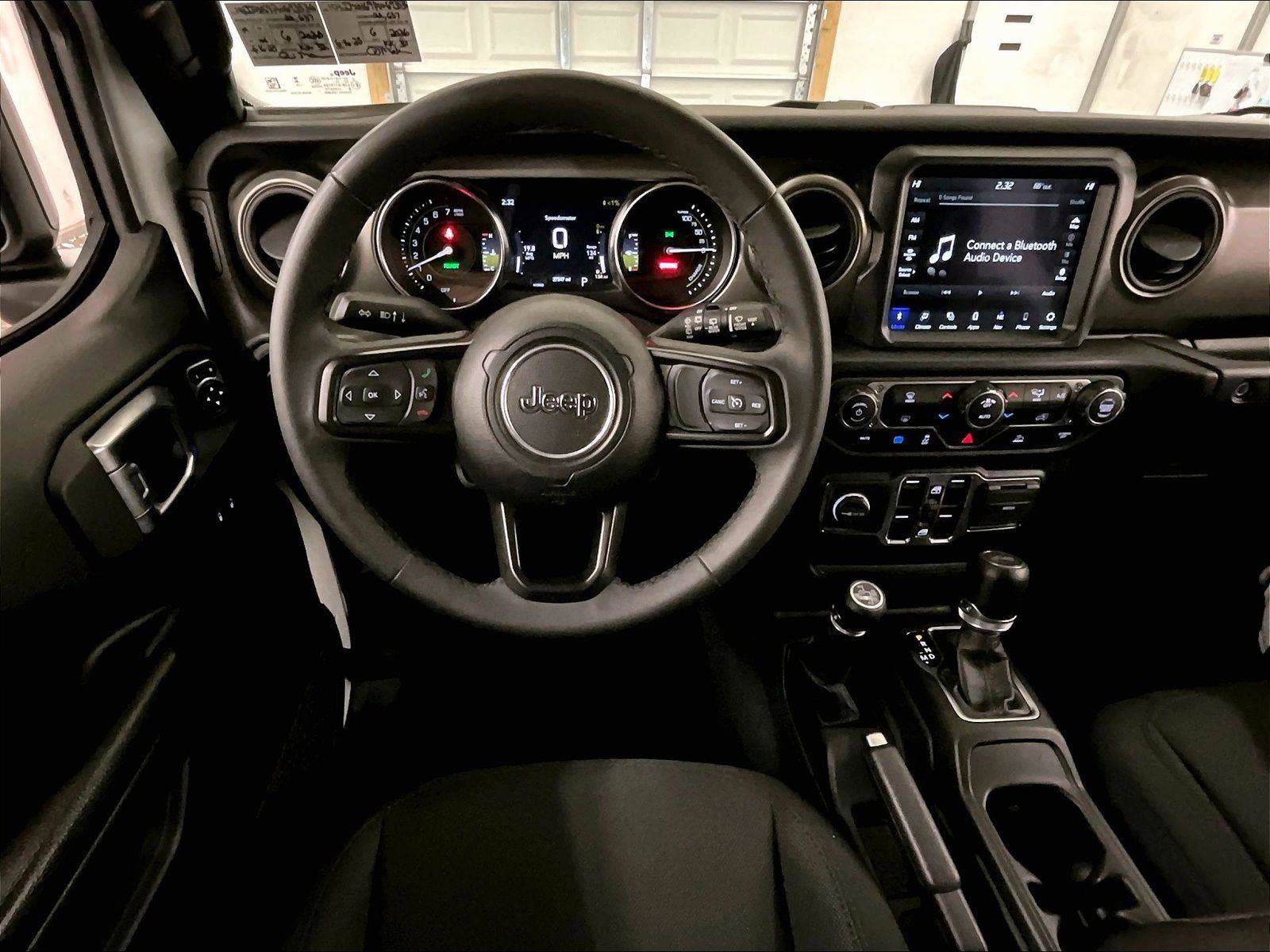 Used 2023 Jeep Wrangler Unlimited w/ 8.4" Radio Group AWD/4WD image 5