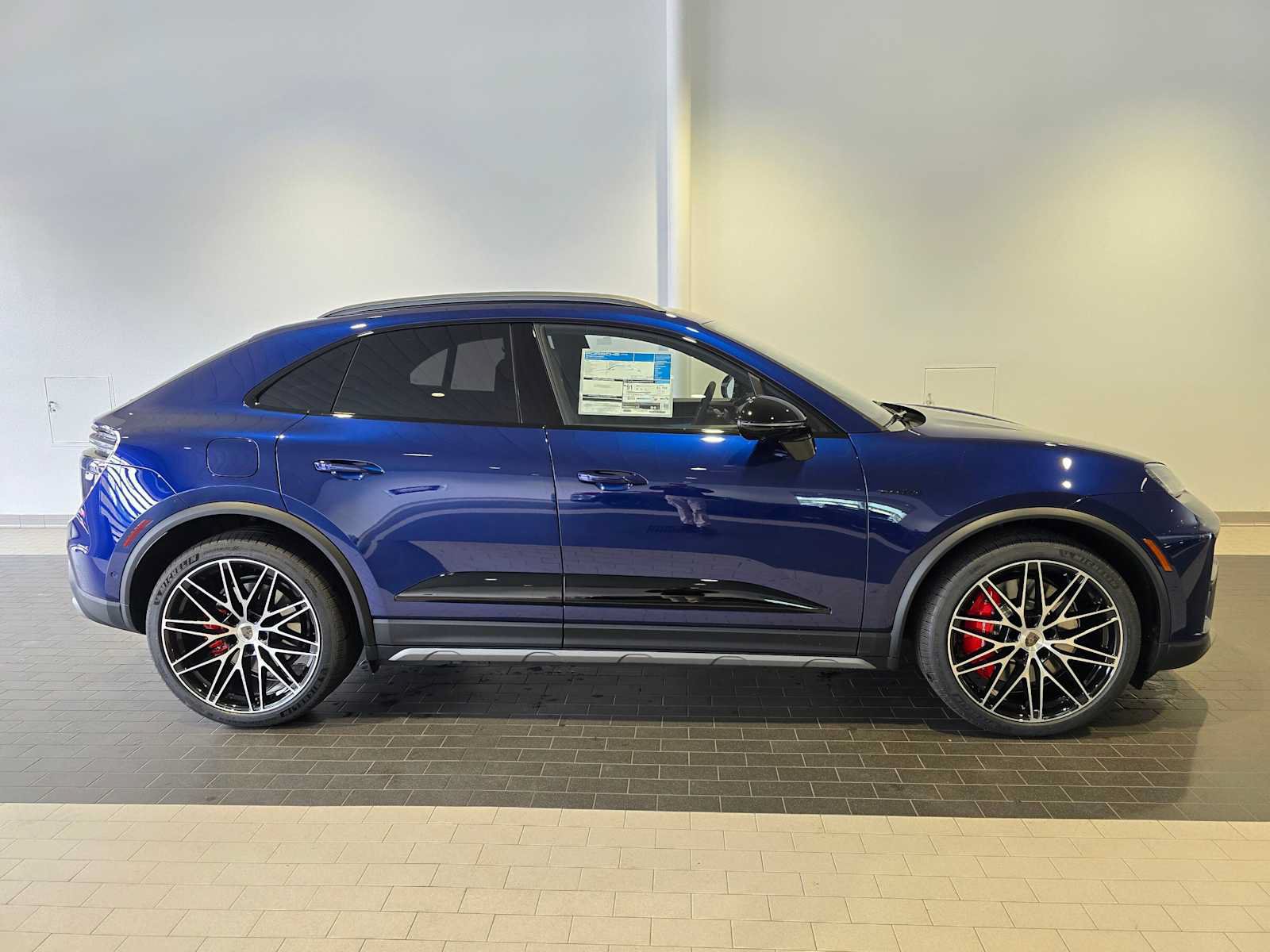 New 2026 Porsche Macan Turbo Electric AWD/4WD image 8