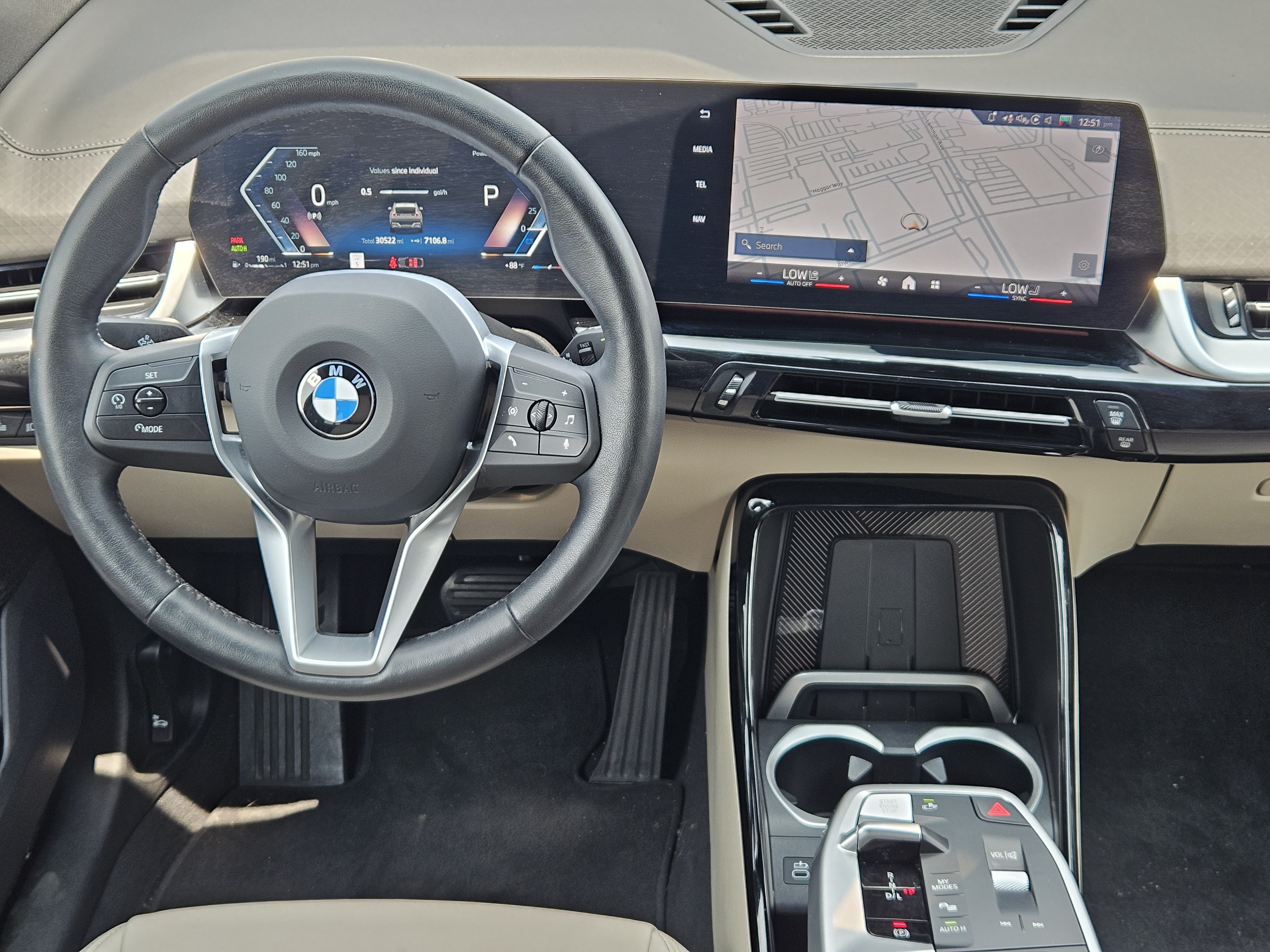 Used 2025 BMW X2 xDrive28i AWD/4WD image 26