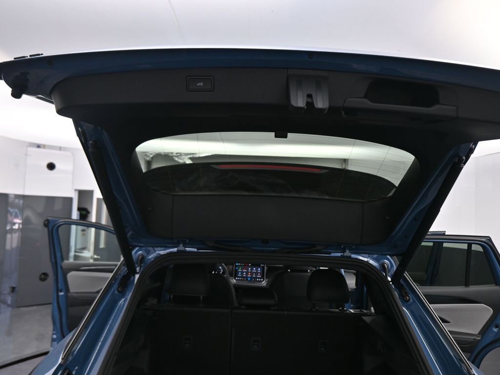 New 2026 Volkswagen Tiguan SE R-Line image 40