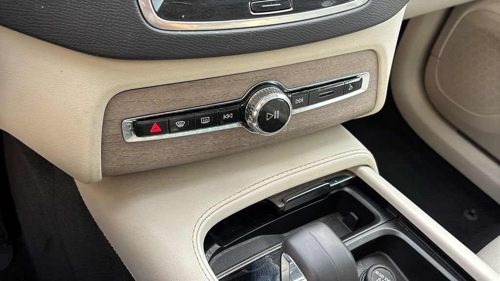 Certified 2023 Volvo XC90 T8 Plus w/ Protection Package Premier AWD/4WD image 20