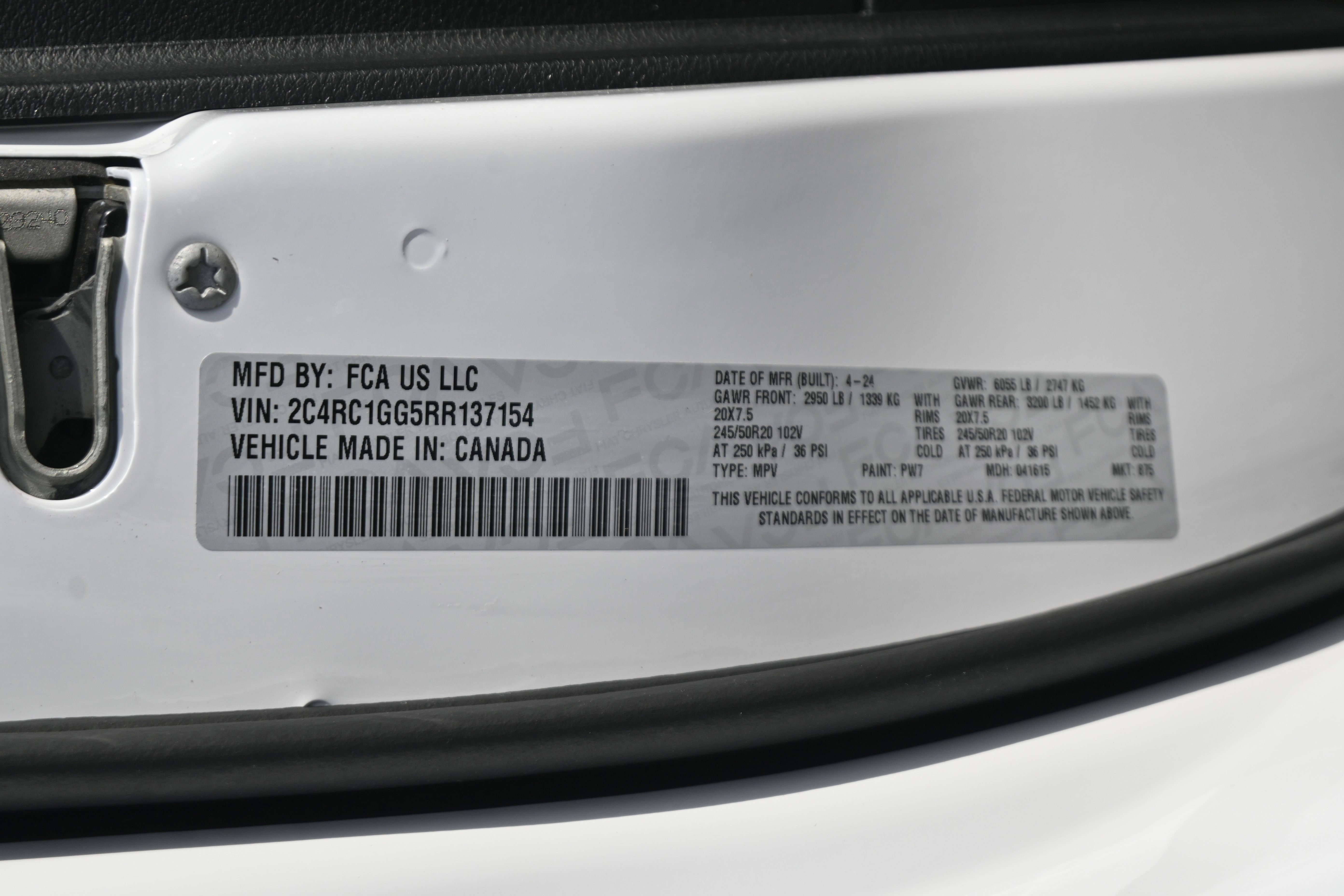 Used 2024 Chrysler Pacifica Limited w/ S Appearance Package FWD image 37