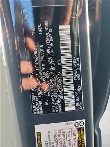 Used 2025 Toyota 4Runner 4WD image 22