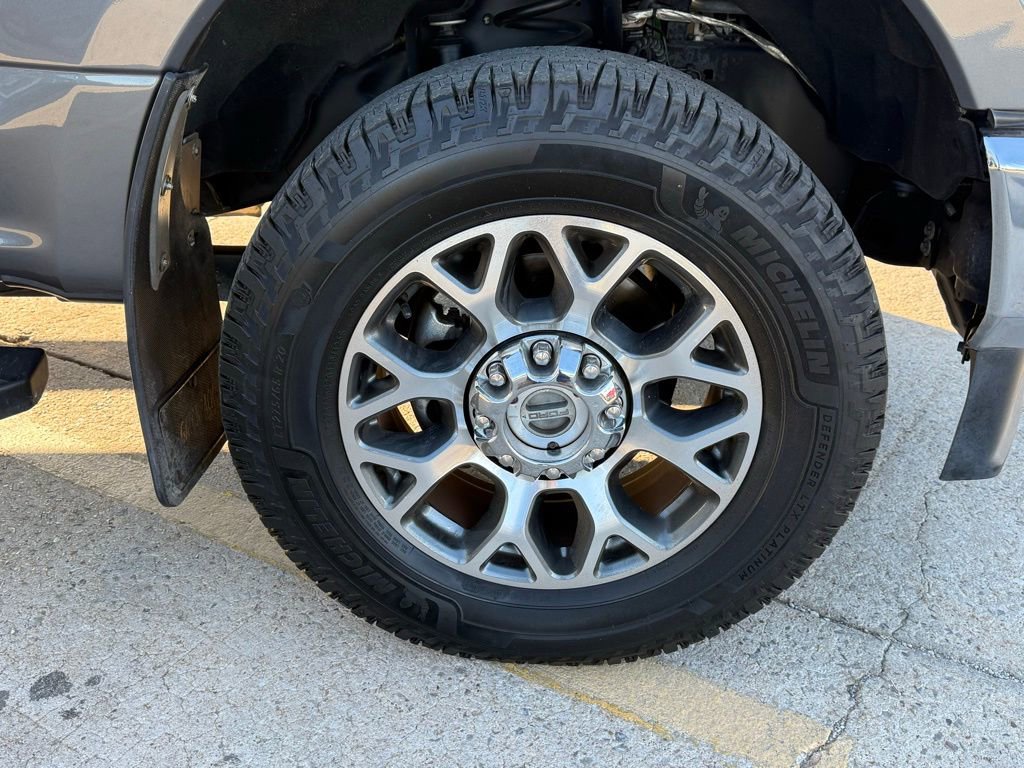 Used 2022 Ford F250 Lariat w/ FX4 Off-Road Package image 22