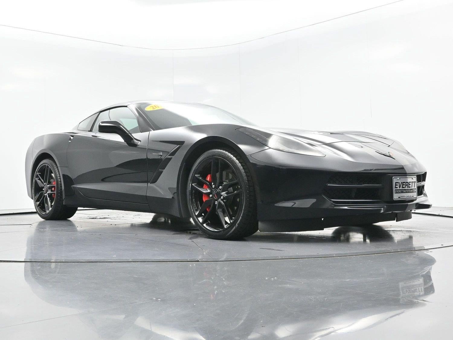 Used 2019 Chevrolet Corvette Stingray Coupe w/ Carbon Flash Badge Package RWD image 40