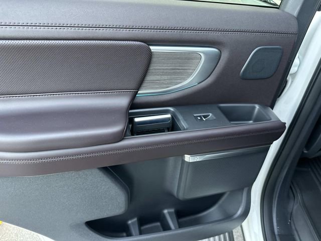 New 2025 Ford Expedition Platinum w/ Platinum Ultimate Package image 23