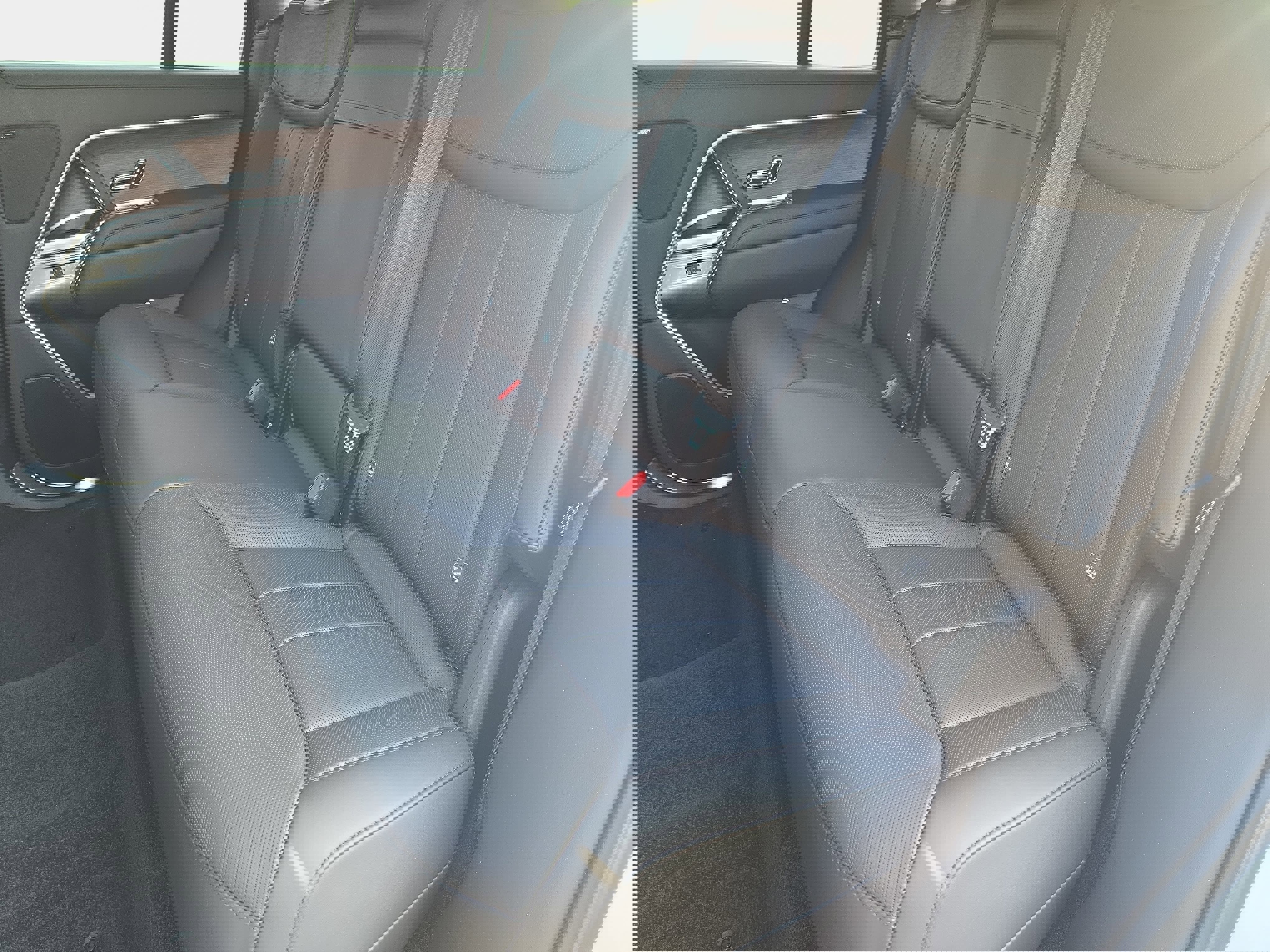 Certified 2023 Land Rover Range Rover SE image 14