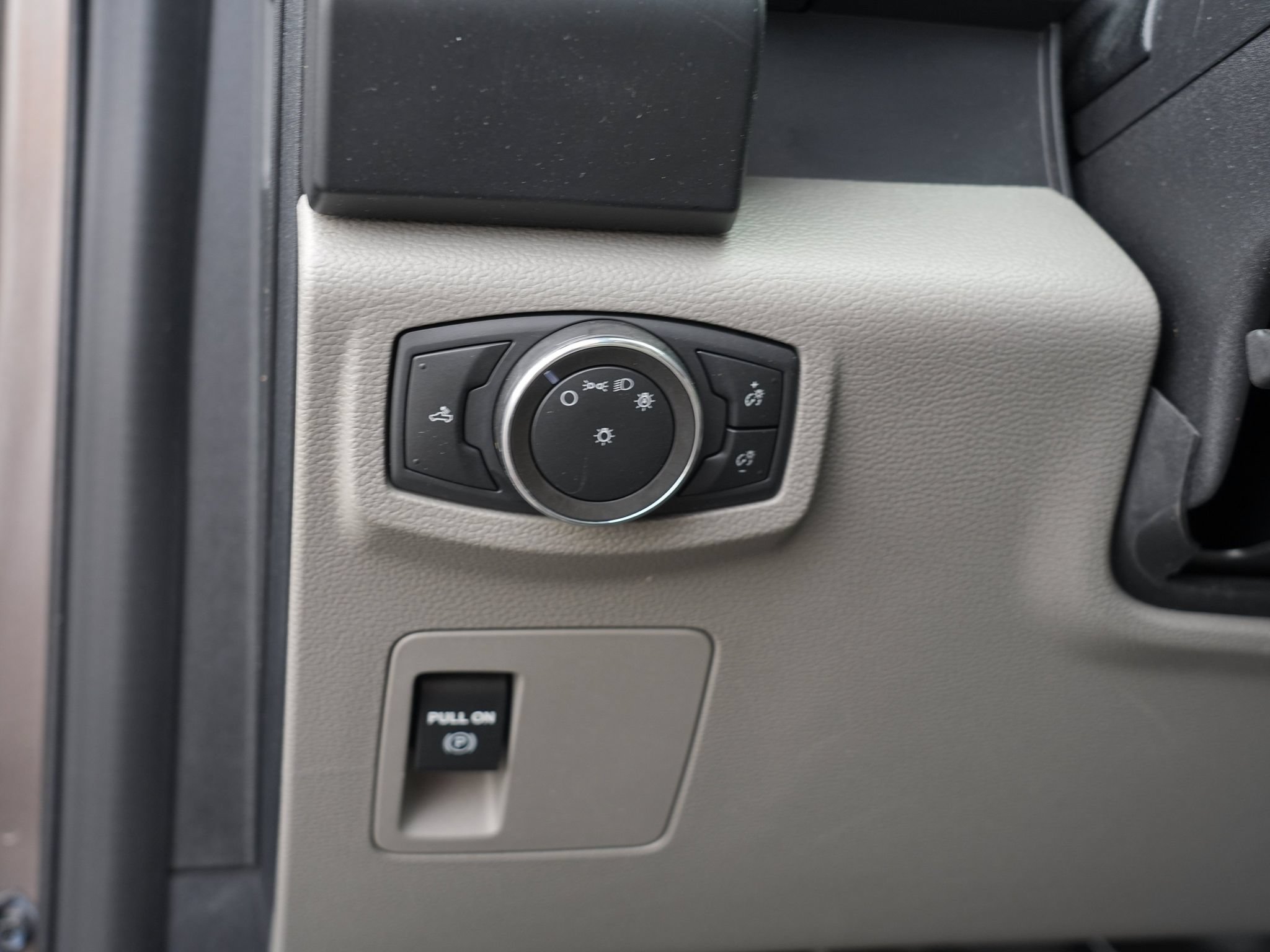 Used 2020 Ford F150 XL w/ XL Power Equipment Group AWD/4WD image 17