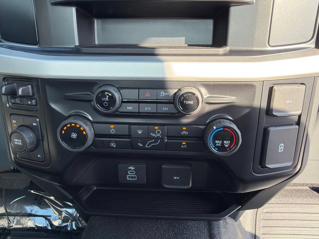 Used 2025 Ford F450 XL w/ XL Chrome Package AWD/4WD image 19