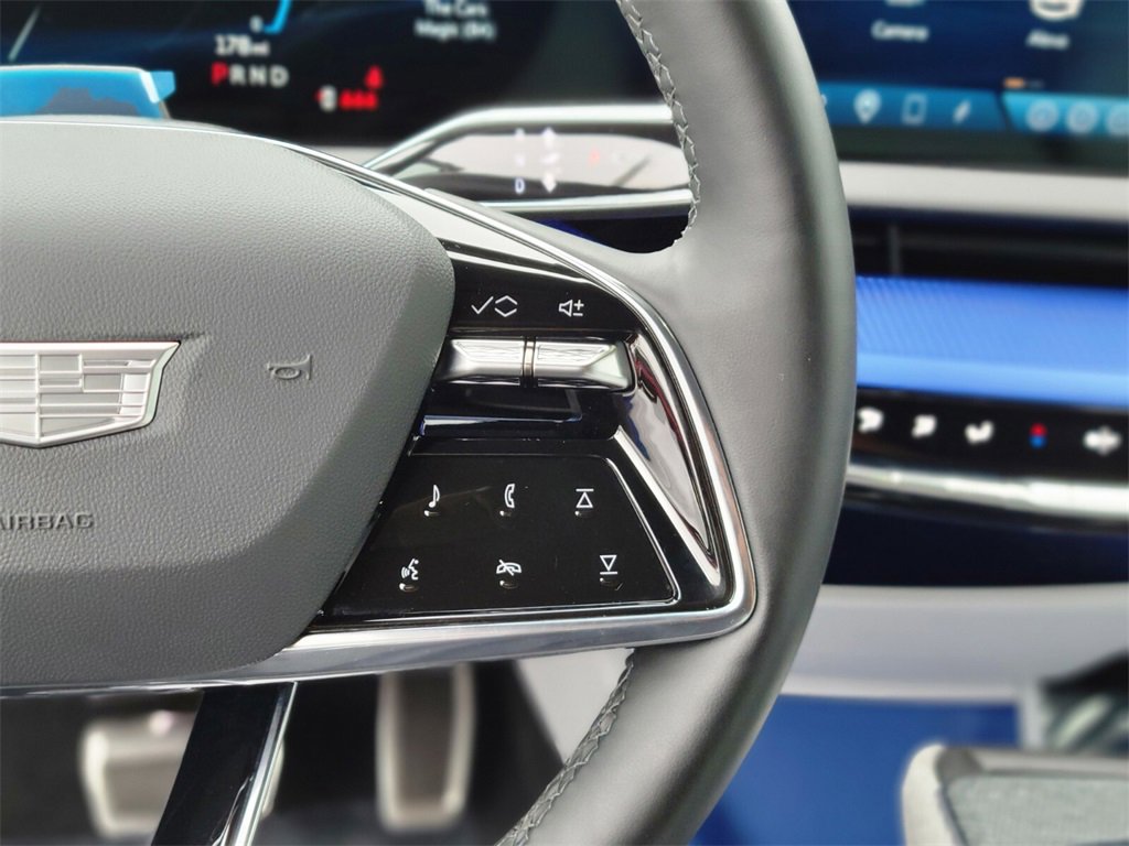 Certified 2025 Cadillac Optiq Sport 1 image 26