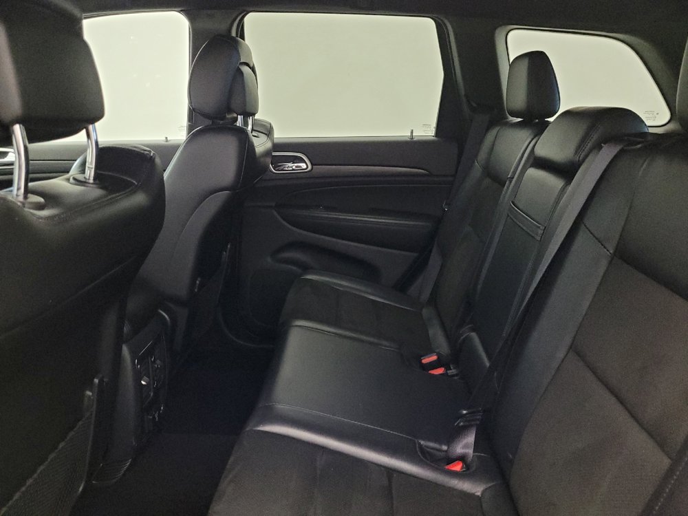 Used 2020 Jeep Grand Cherokee Altitude image 18