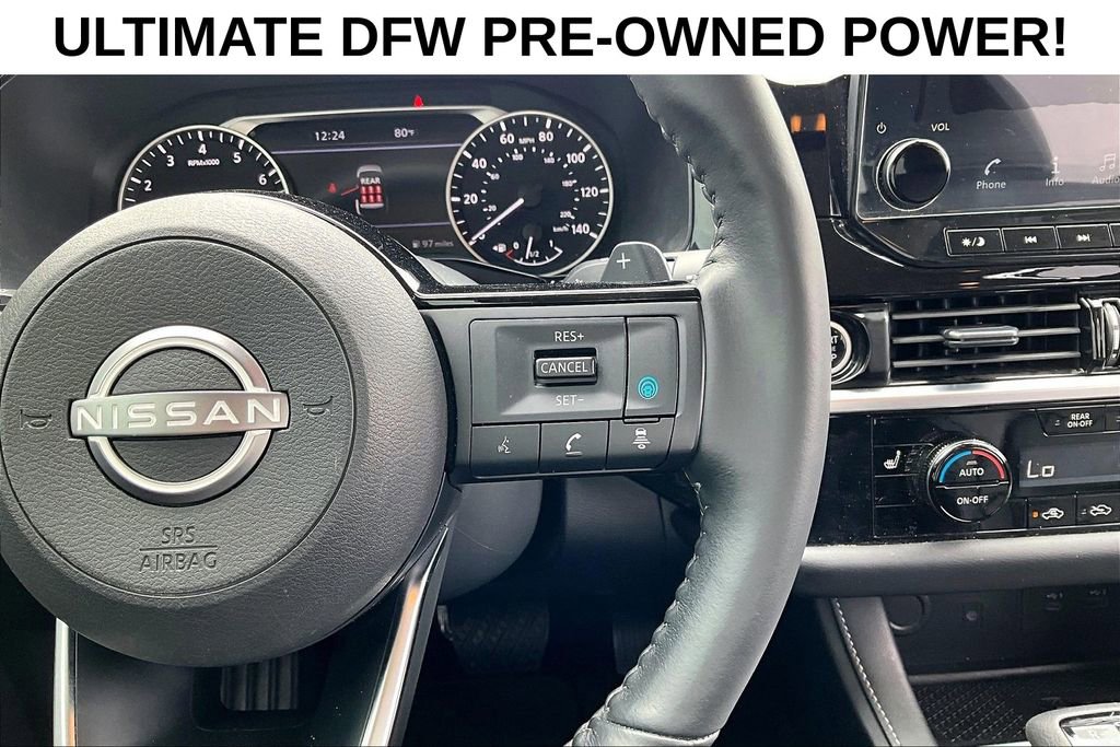 Used 2024 Nissan Pathfinder SL FWD image 23