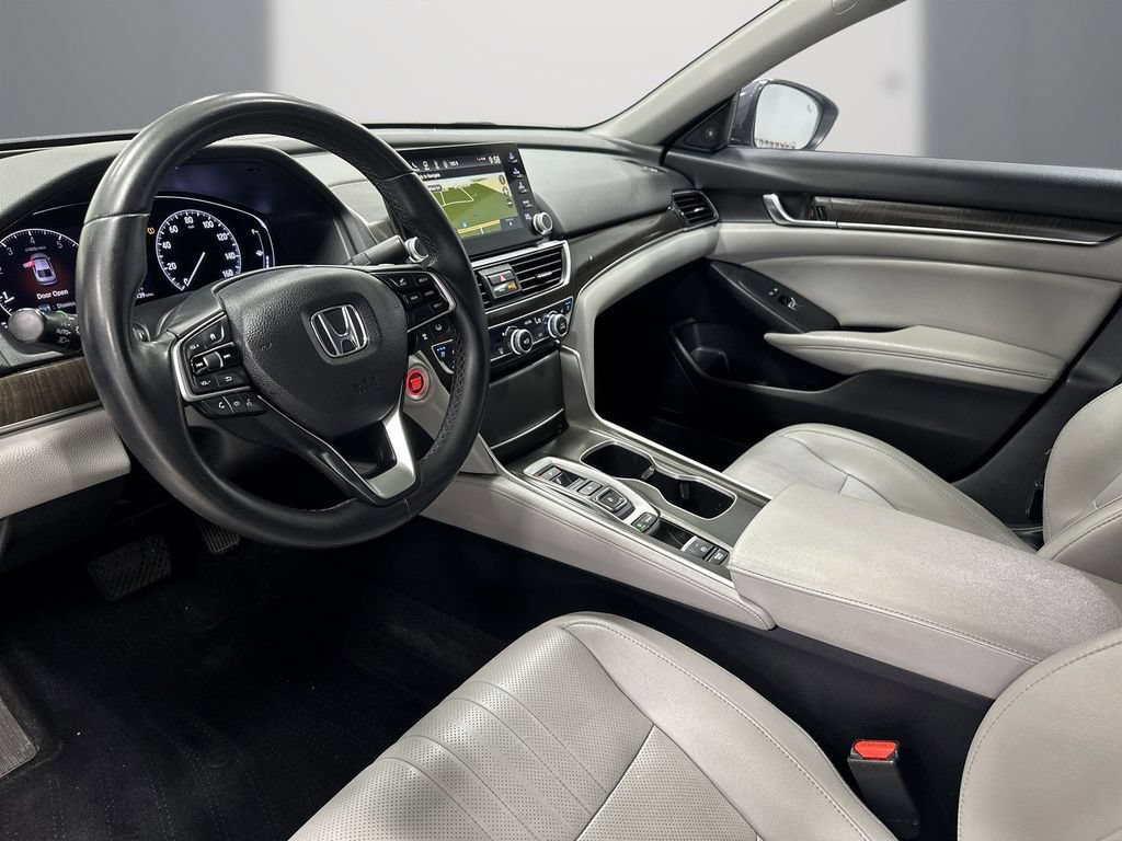 Used 2019 Honda Accord Touring image 13