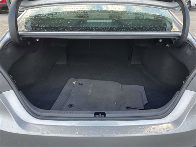 Used 2022 Toyota Camry LE image 11