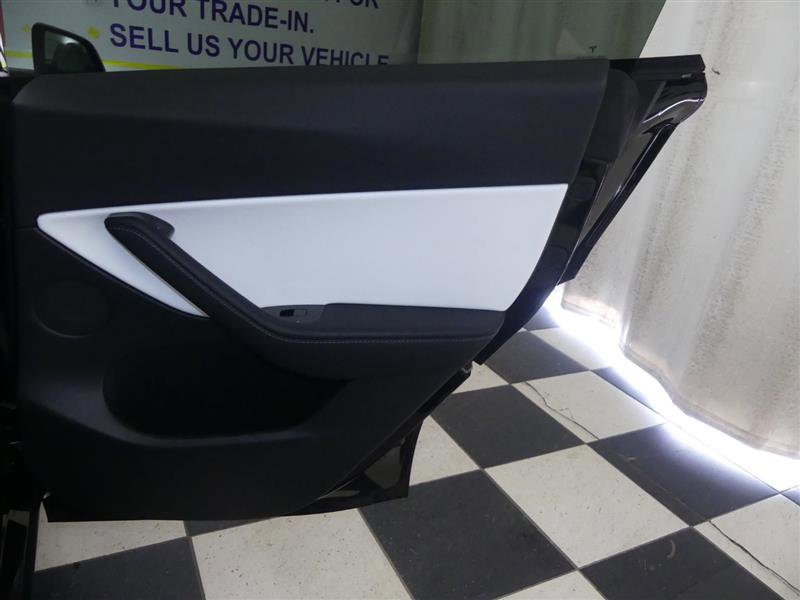 Used 2020 Tesla Model Y Long Range image 24