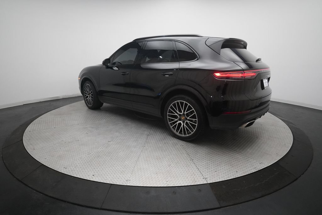Certified 2022 Porsche Cayenne AWD/4WD image 36