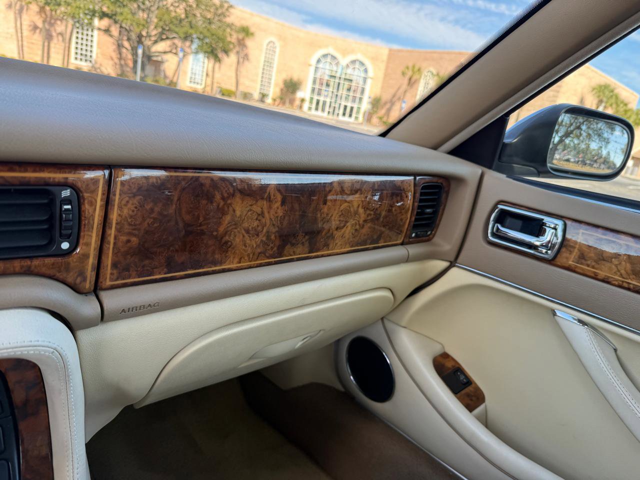 Used 1997 Jaguar XJ Vanden Plas Vanden Plas image 34