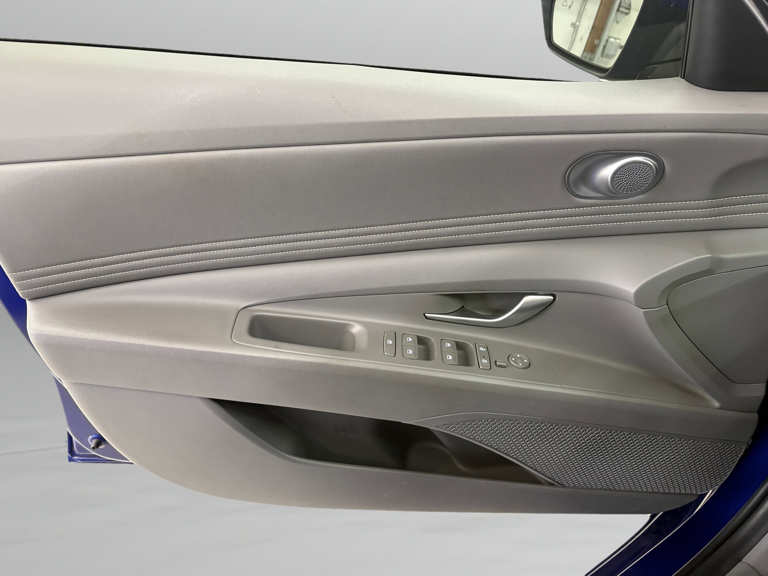 Used 2023 Hyundai Elantra SEL w/ Convenience Package FWD image 23