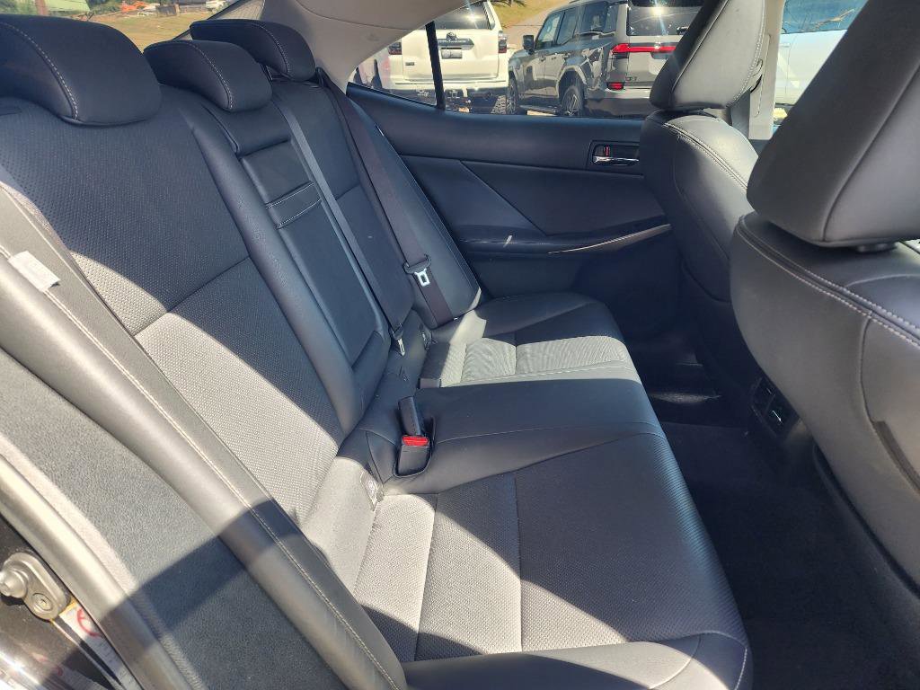 Used 2014 Lexus IS 250 AWD w/ Navigation Package image 9