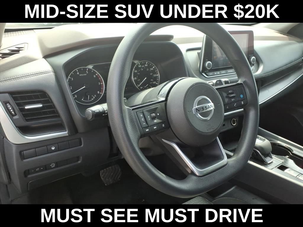 Used 2023 Nissan Rogue SV image 19