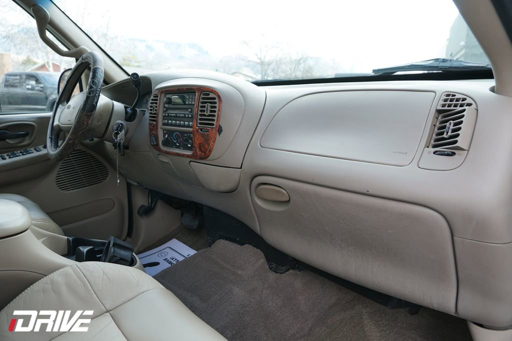 Used 2001 Ford F150 Lariat image 37