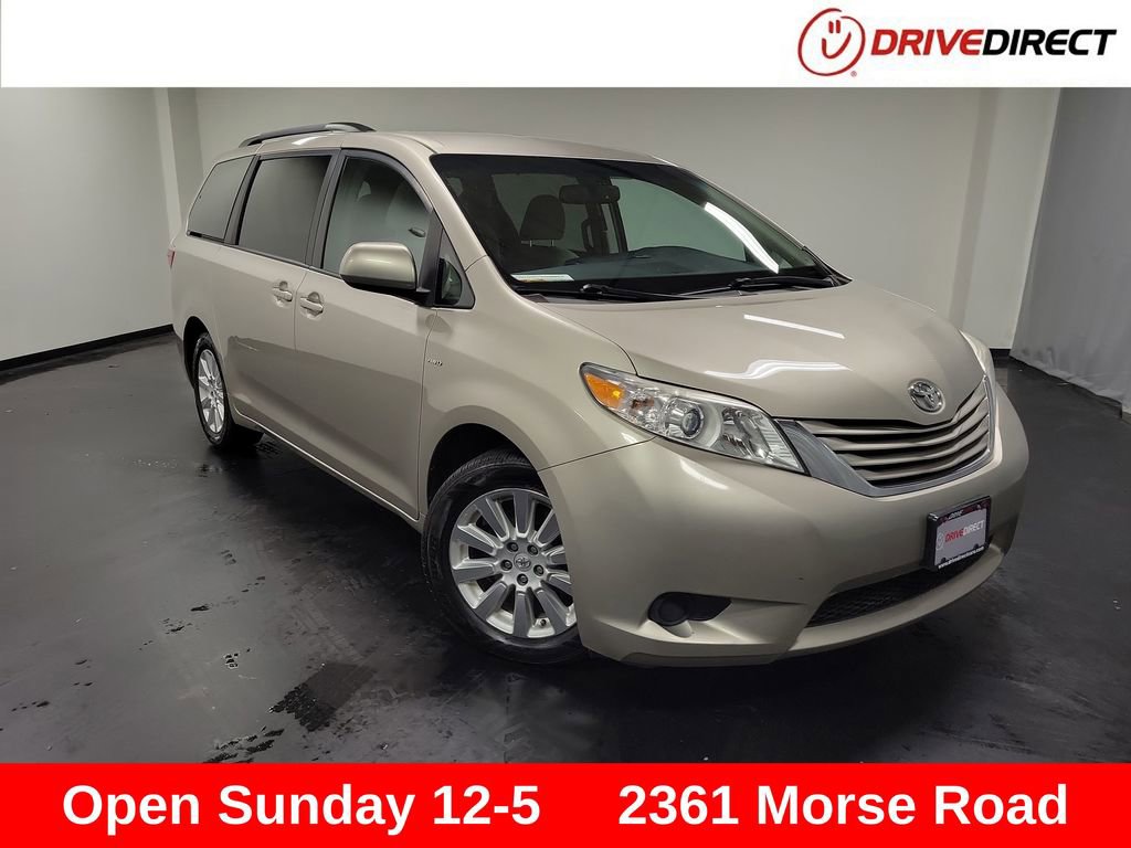 Used 2016 Toyota Sienna LE